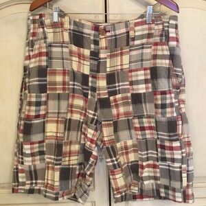 Cluett Peabody & Co. Men’s Flat Front Plaid Shorts Size 36